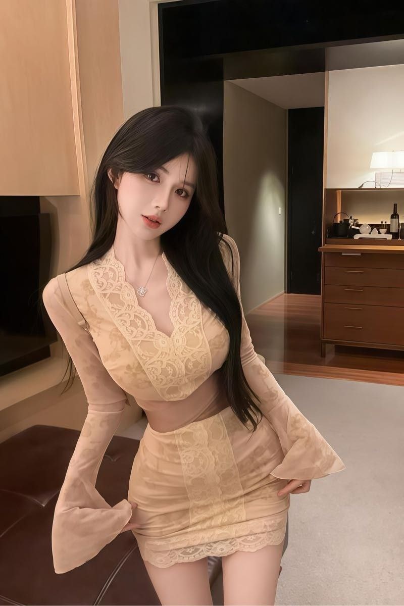 Evelyn - Marylebone Escort
